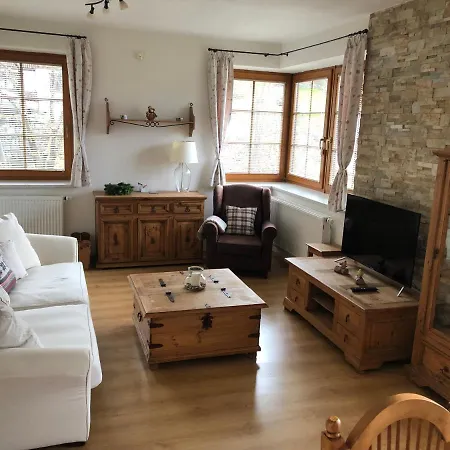 1 Apartment